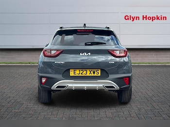 Used Kia Stonic 2023 for sale - 78892597: Photo