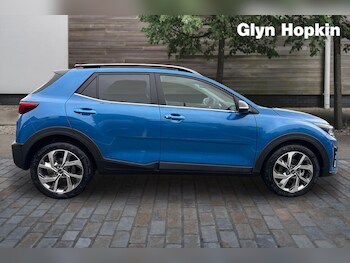 Used Kia Stonic 2025 for sale - 77151523: Photo