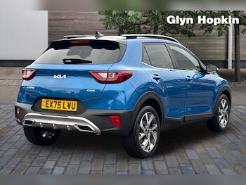 Used Kia Stonic 2025 for sale - 77151523: Photo