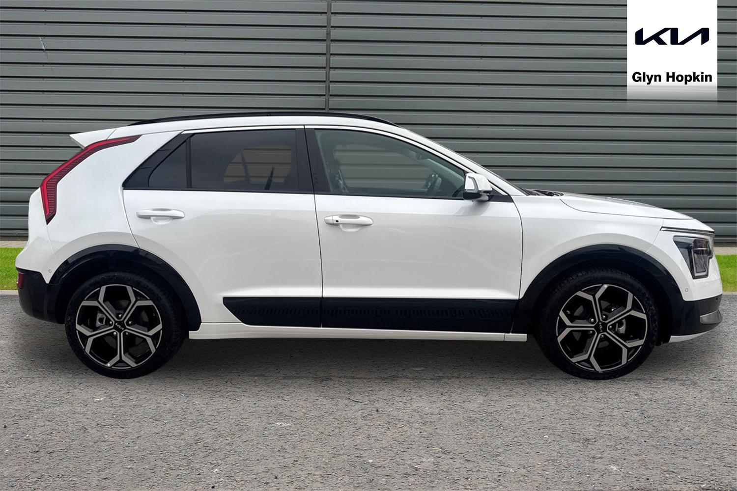 Used Kia Niro 2025 for sale - 76870067: Photo 2