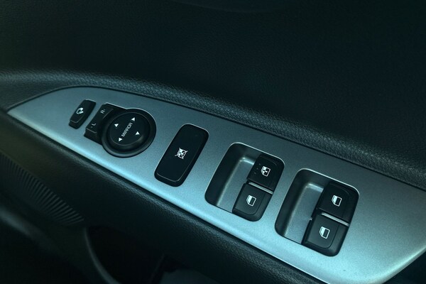 Used Kia Rio 2023 for sale - 75534294: Photo 16