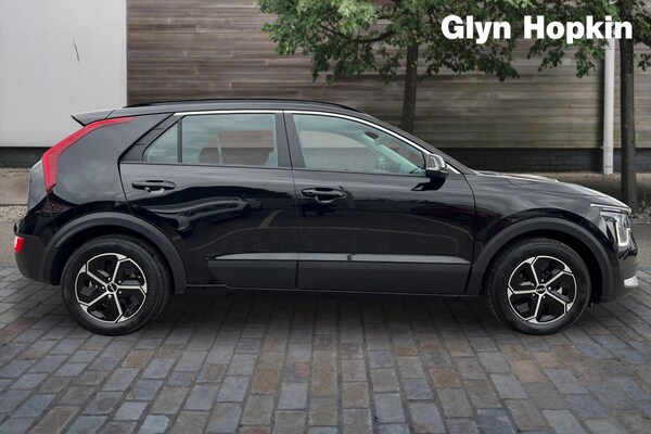 Used Kia Niro 2025 for sale - 76261499: Photo 2