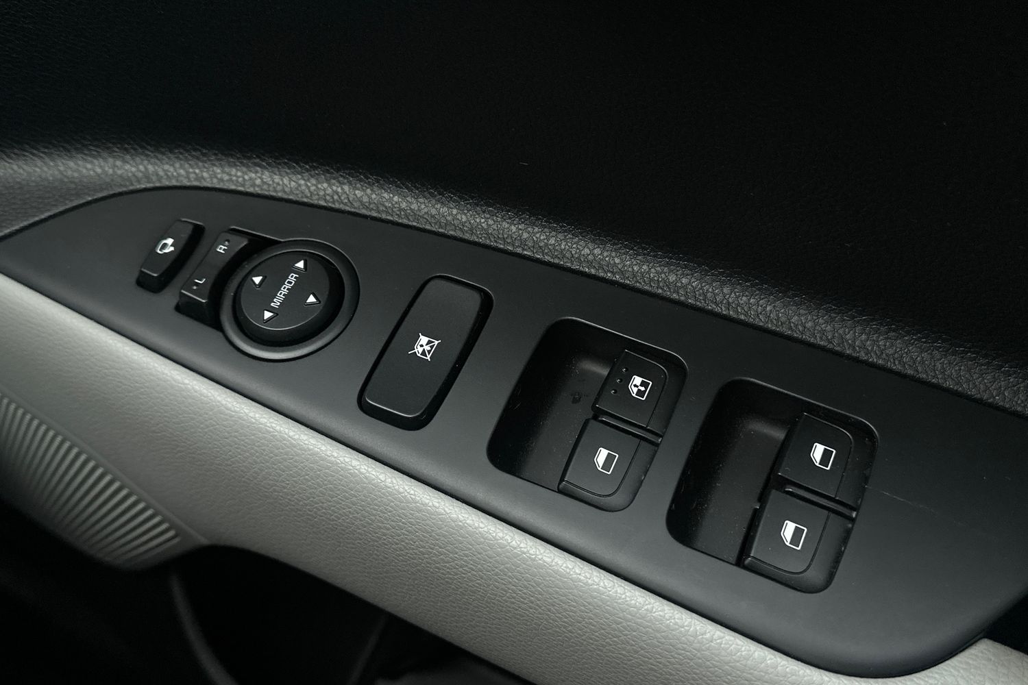 Used Kia Stonic 2022 for sale - 76869495: Photo 16