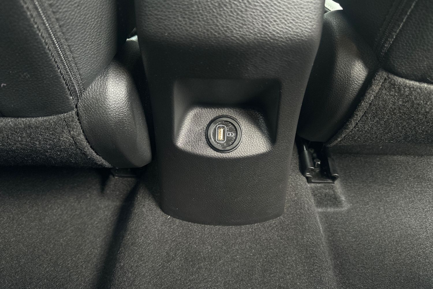 Used Kia Stonic 2022 for sale - 76869495: Photo 38