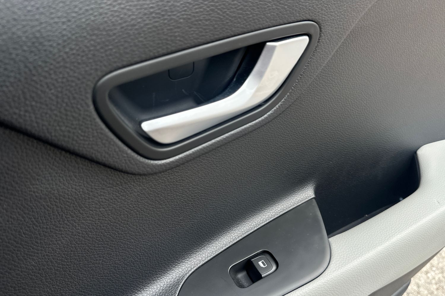 Used Kia Stonic 2022 for sale - 76869495: Photo 39