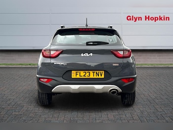 Used Kia Stonic 2023 for sale - 78351282: Photo