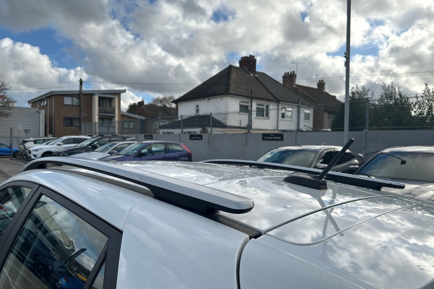 Used Kia Stonic 2023 for sale - 76873280: Photo 30