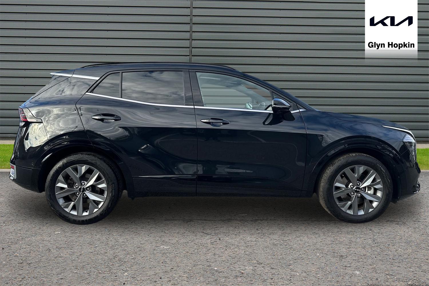 Used Kia Sportage 2024 for sale - 76870928: Photo 2