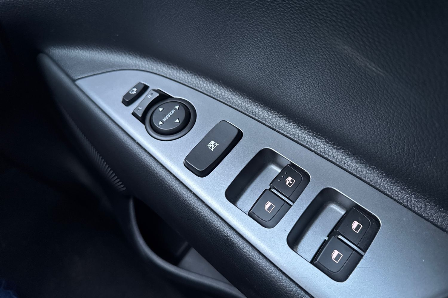 Used Kia Stonic 2024 for sale - 77145821: Photo 16