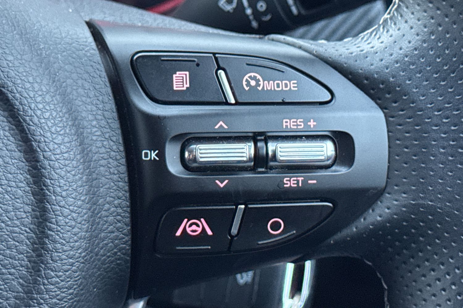 Used Kia Stonic 2024 for sale - 77145821: Photo 22