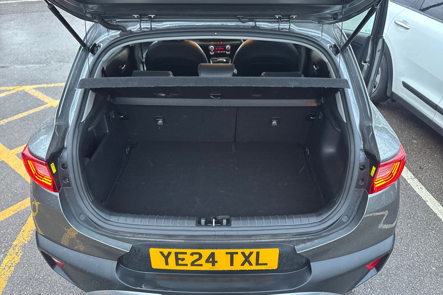 Used Kia Stonic 2024 for sale - 77145821: Photo 24