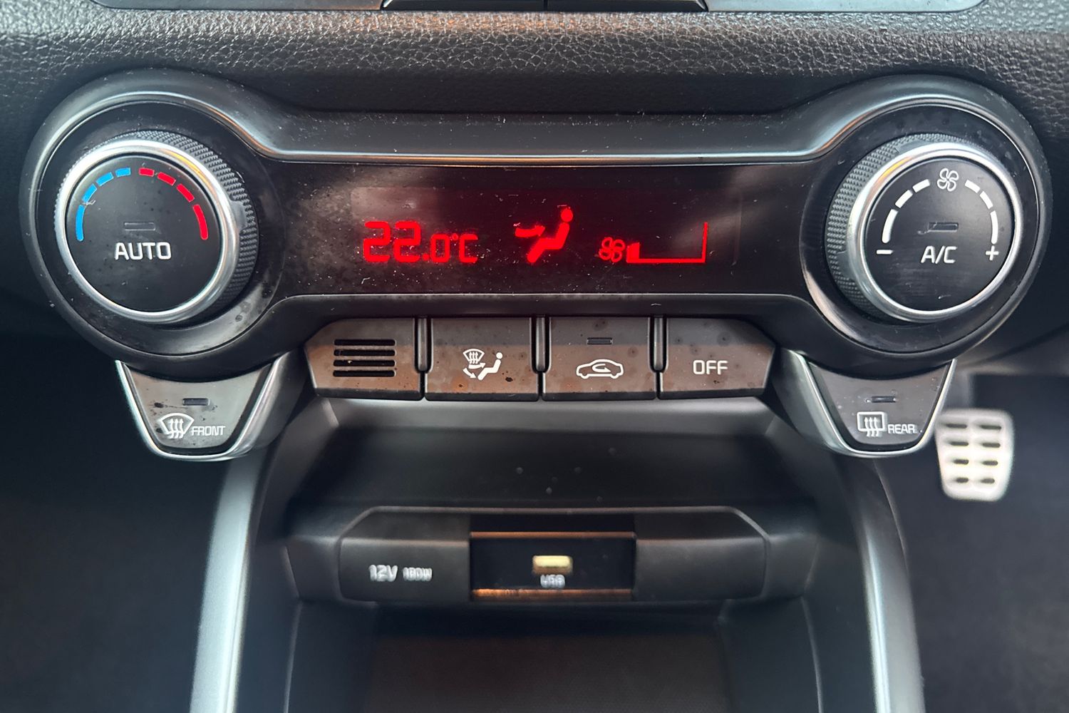 Used Kia Stonic 2022 for sale - 76870816: Photo 15