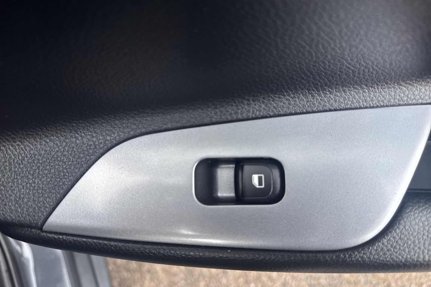 Used Kia Stonic 2022 for sale - 76870816: Photo 28