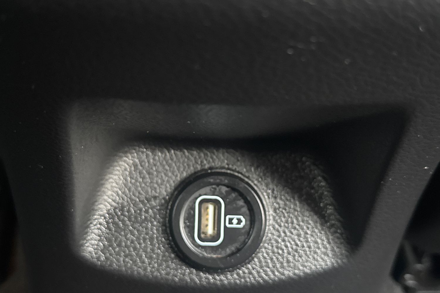 Used Kia Stonic 2022 for sale - 76870816: Photo 29