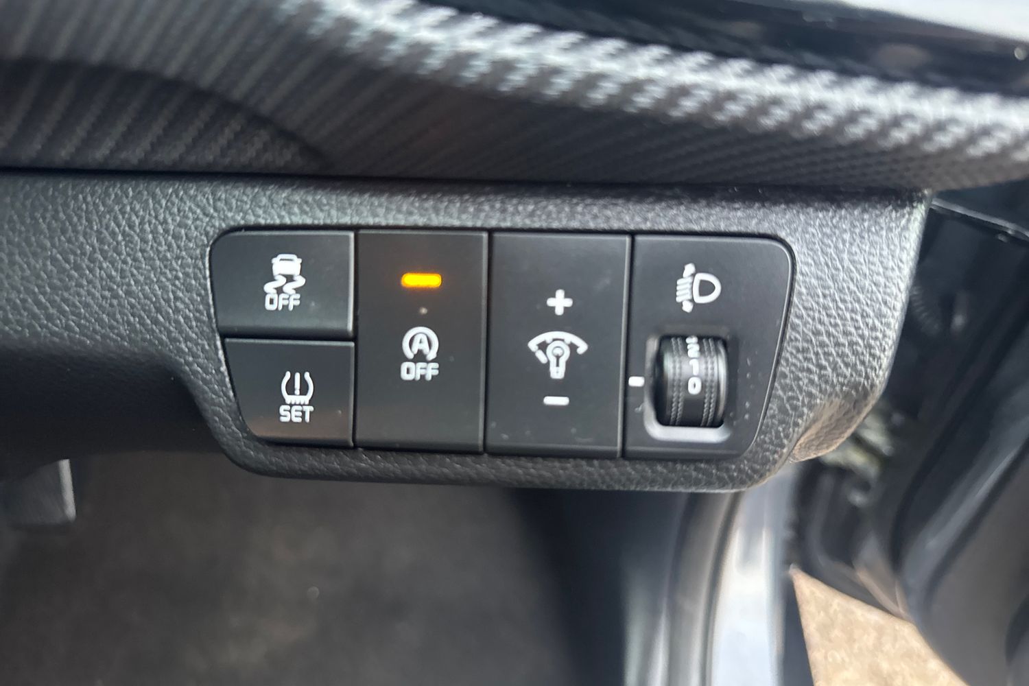 Used Kia Stonic 2022 for sale - 76870816: Photo 31