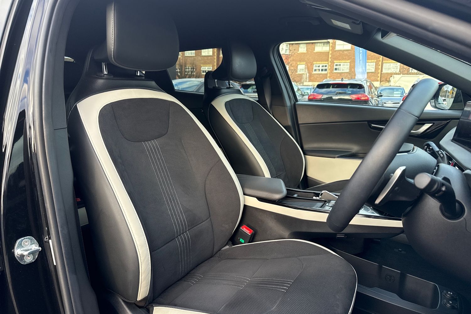 Used Kia EV6 2022 for sale - 76901512: Photo 32