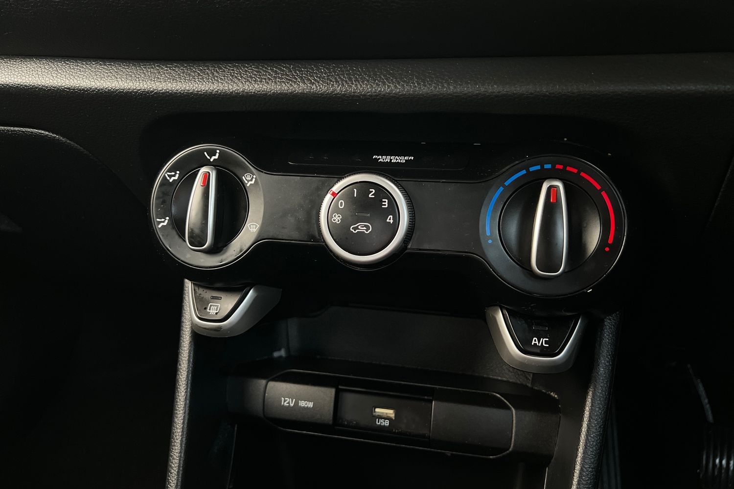 Used Kia Picanto 2023 for sale - 76873677: Photo 15