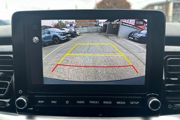 Used Kia Stonic 2024 for sale - 76289845: Photo 19