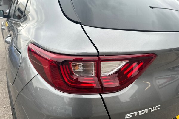 Used Kia Stonic 2024 for sale - 76289845: Photo 28