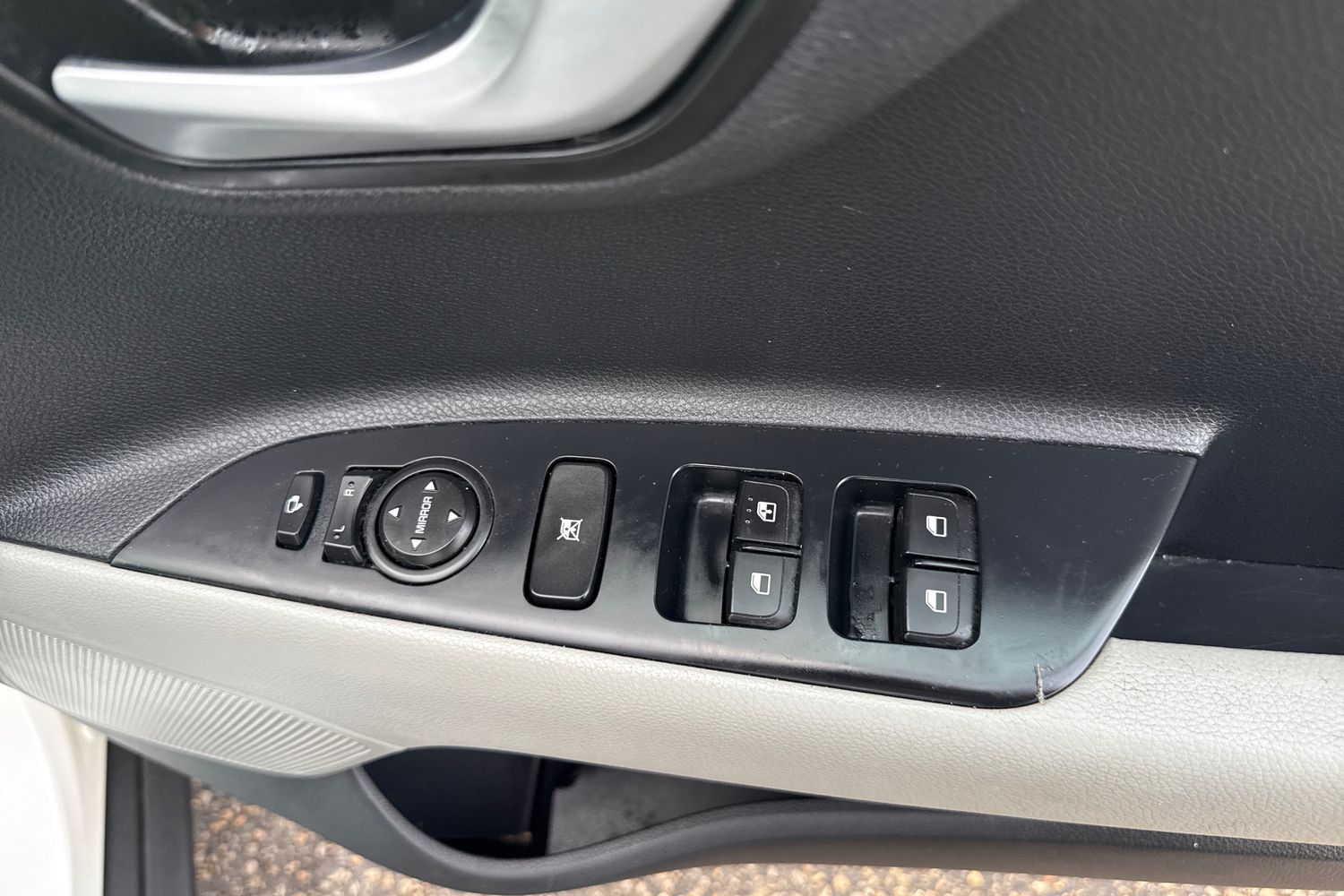 Used Kia Stonic 2021 for sale - 76528925: Photo 16