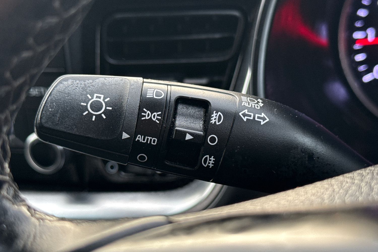 Used Kia Stonic 2021 for sale - 76528925: Photo 40