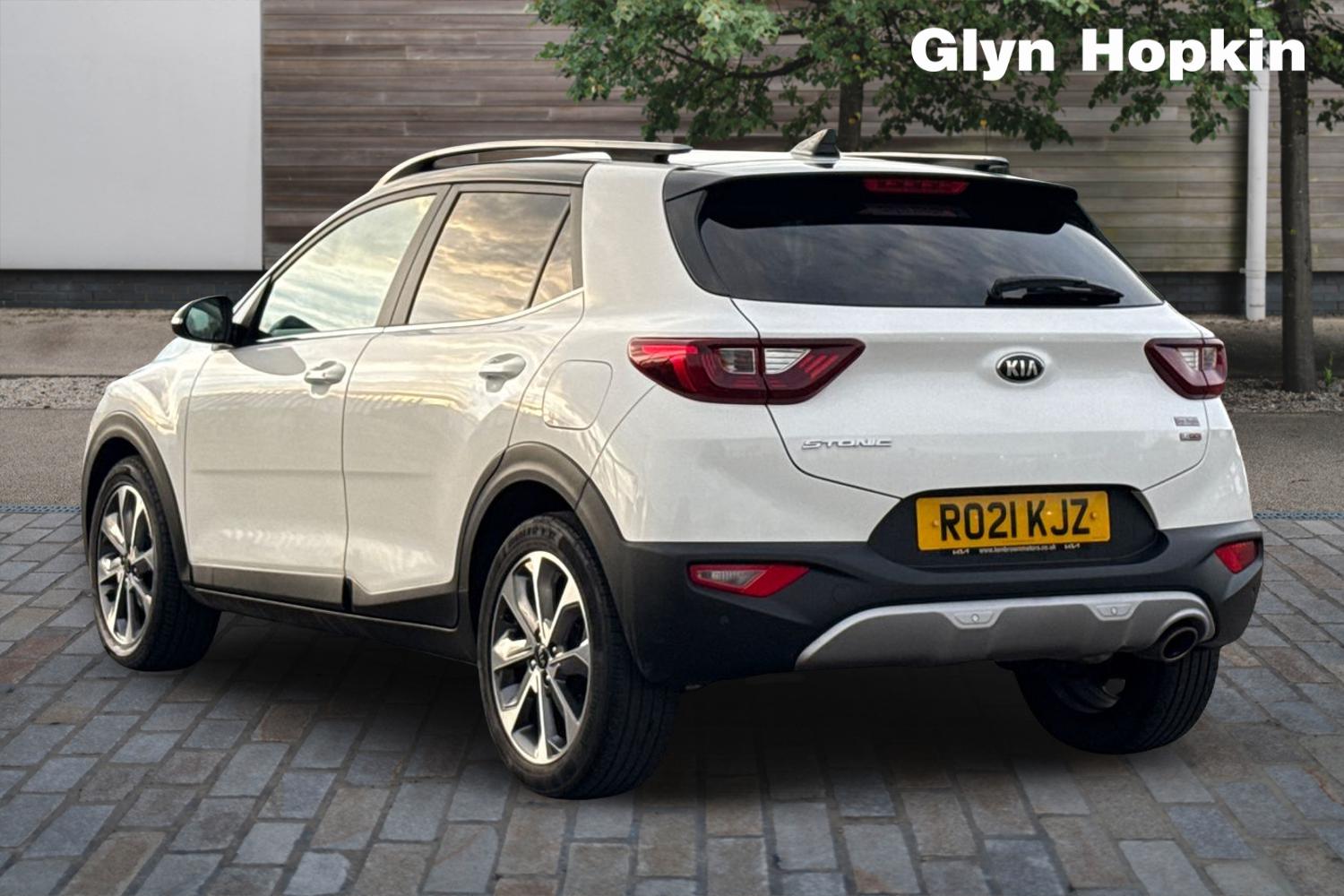 Used Kia Stonic 2021 for sale - 76528925: Photo 5