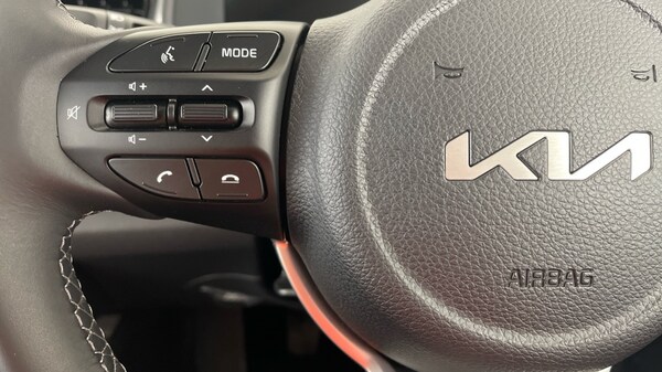 Used Kia Stonic 2024 for sale - 76014856: Photo 19