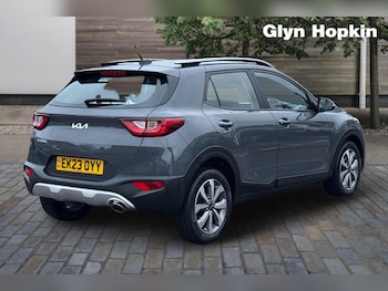 Used Kia Stonic 2023 for sale - 76609467: Photo