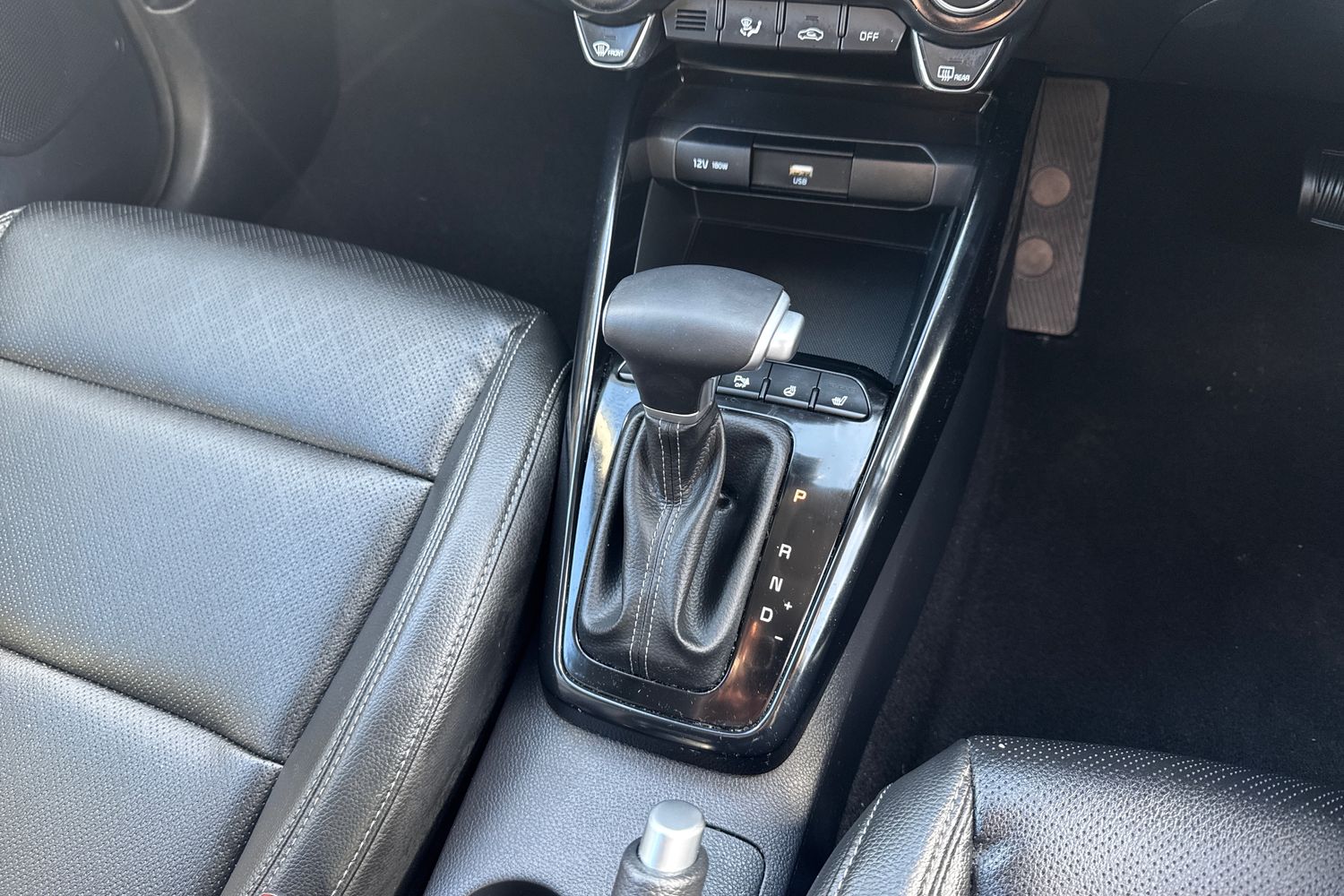 Used Kia Stonic 2023 for sale - 77971794: Photo 14