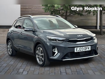 Used Kia Stonic 2023 for sale - 77971794: Photo