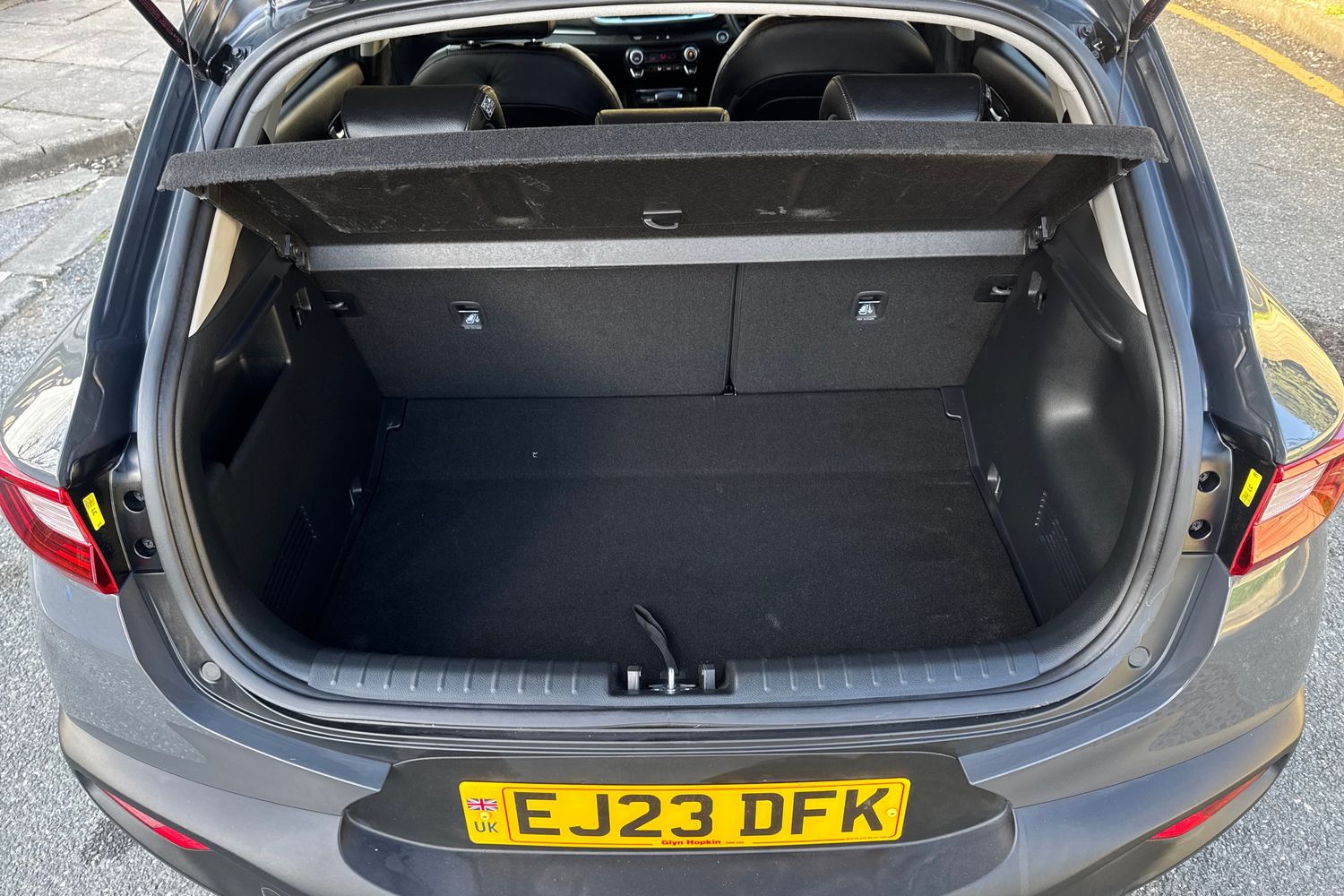 Used Kia Stonic 2023 for sale - 77971794: Photo 24