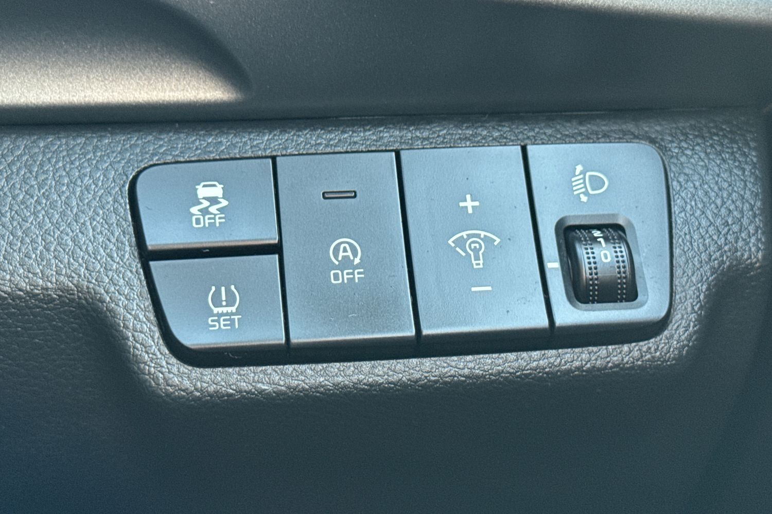 Used Kia Stonic 2023 for sale - 77971794: Photo 25