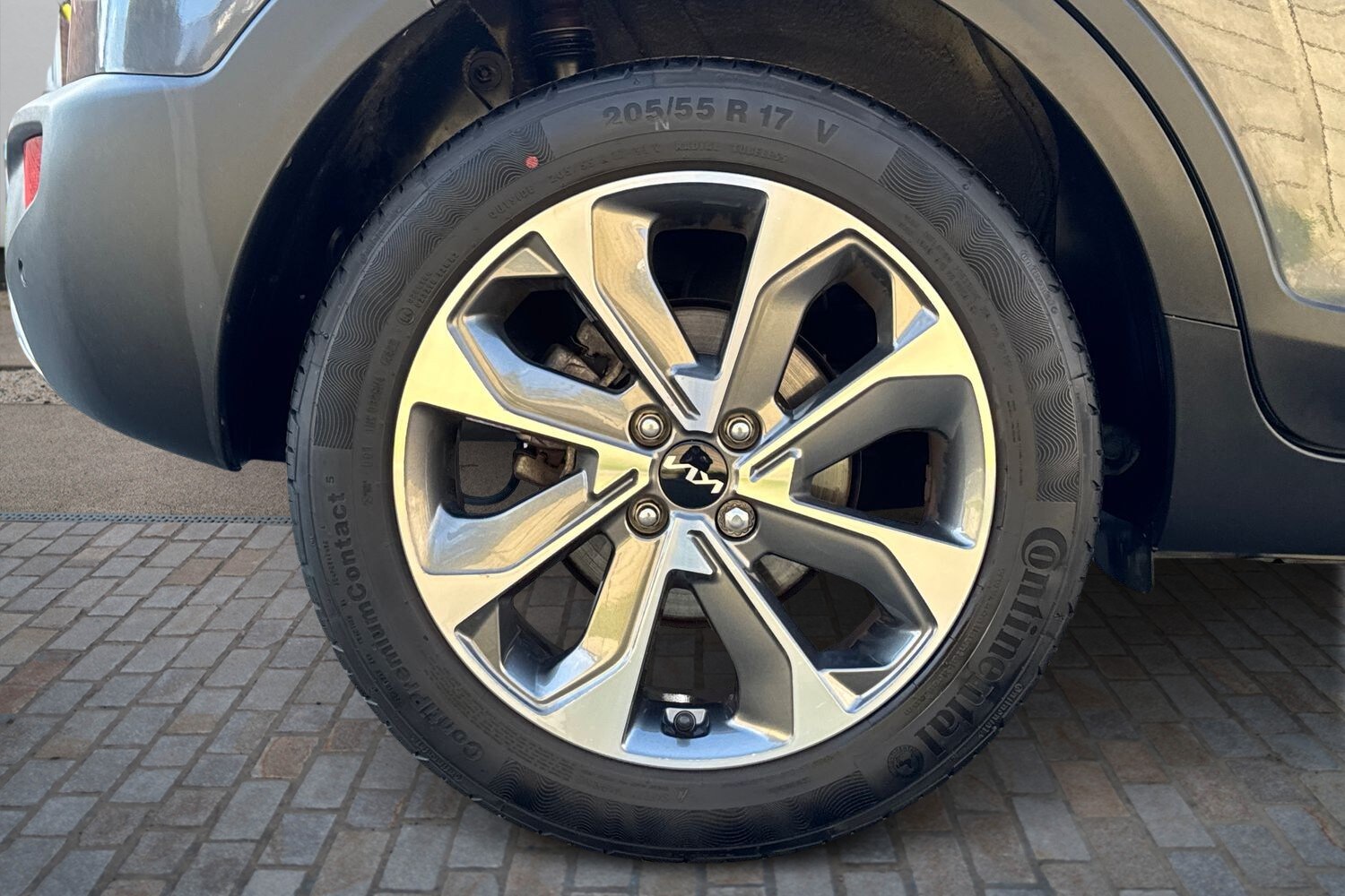 Used Kia Stonic 2023 for sale - 77971794: Photo 9