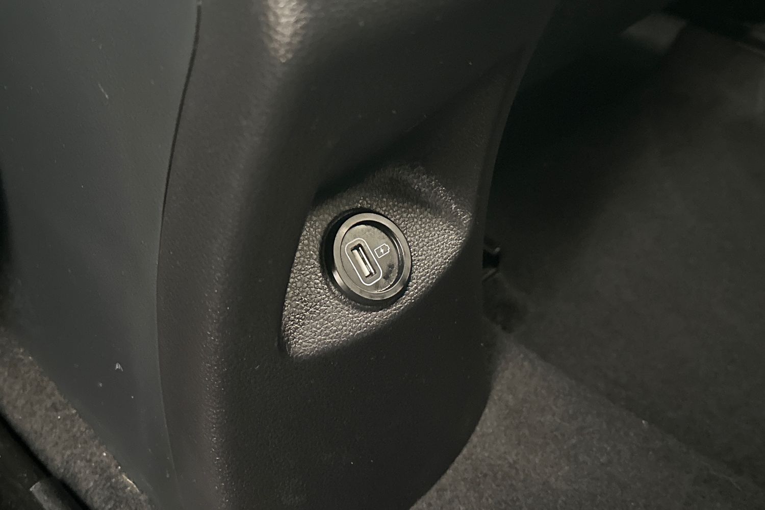 Used Kia Stonic 2023 for sale - 76869496: Photo 36