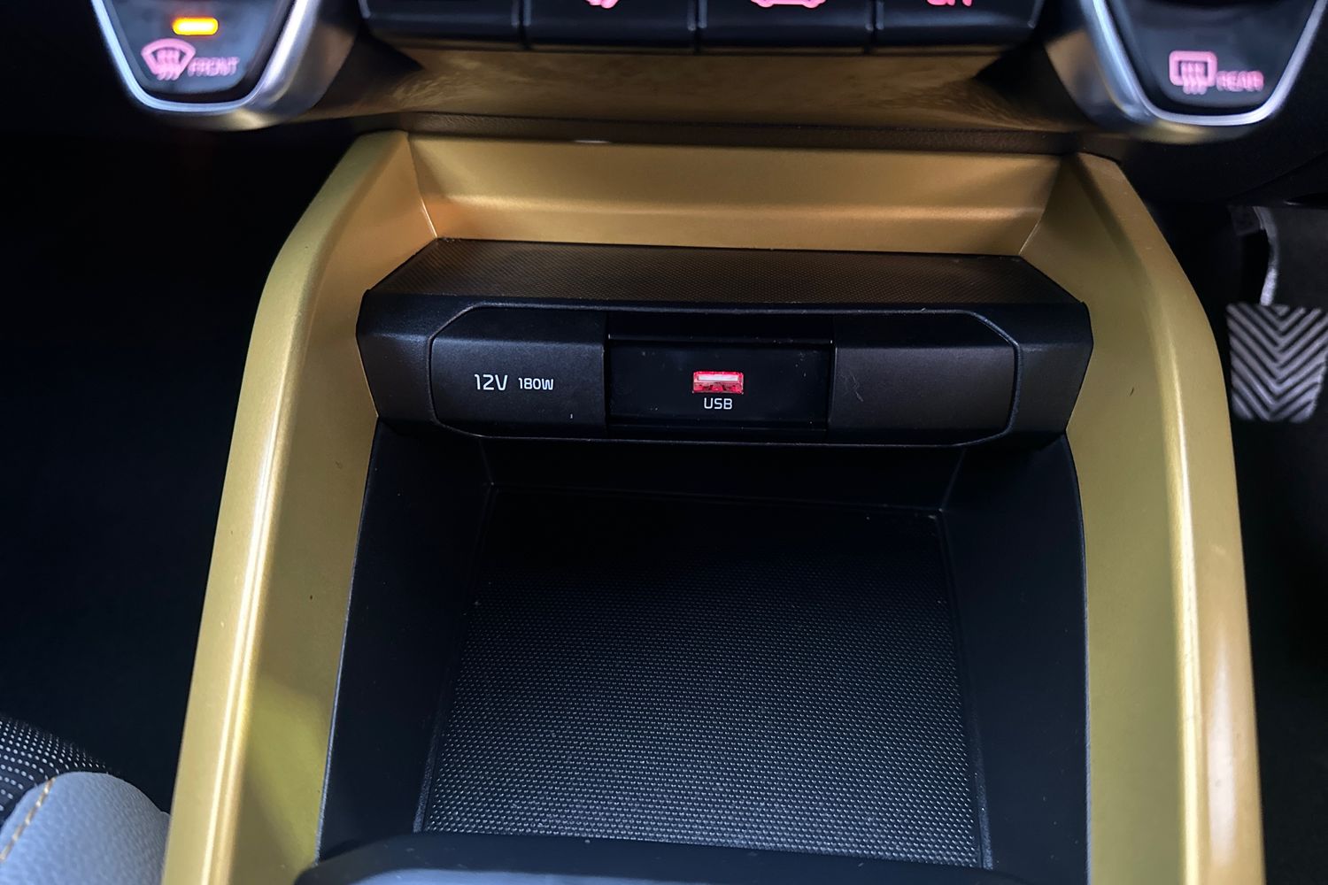 Used Kia Stonic 2023 for sale - 76869496: Photo 41