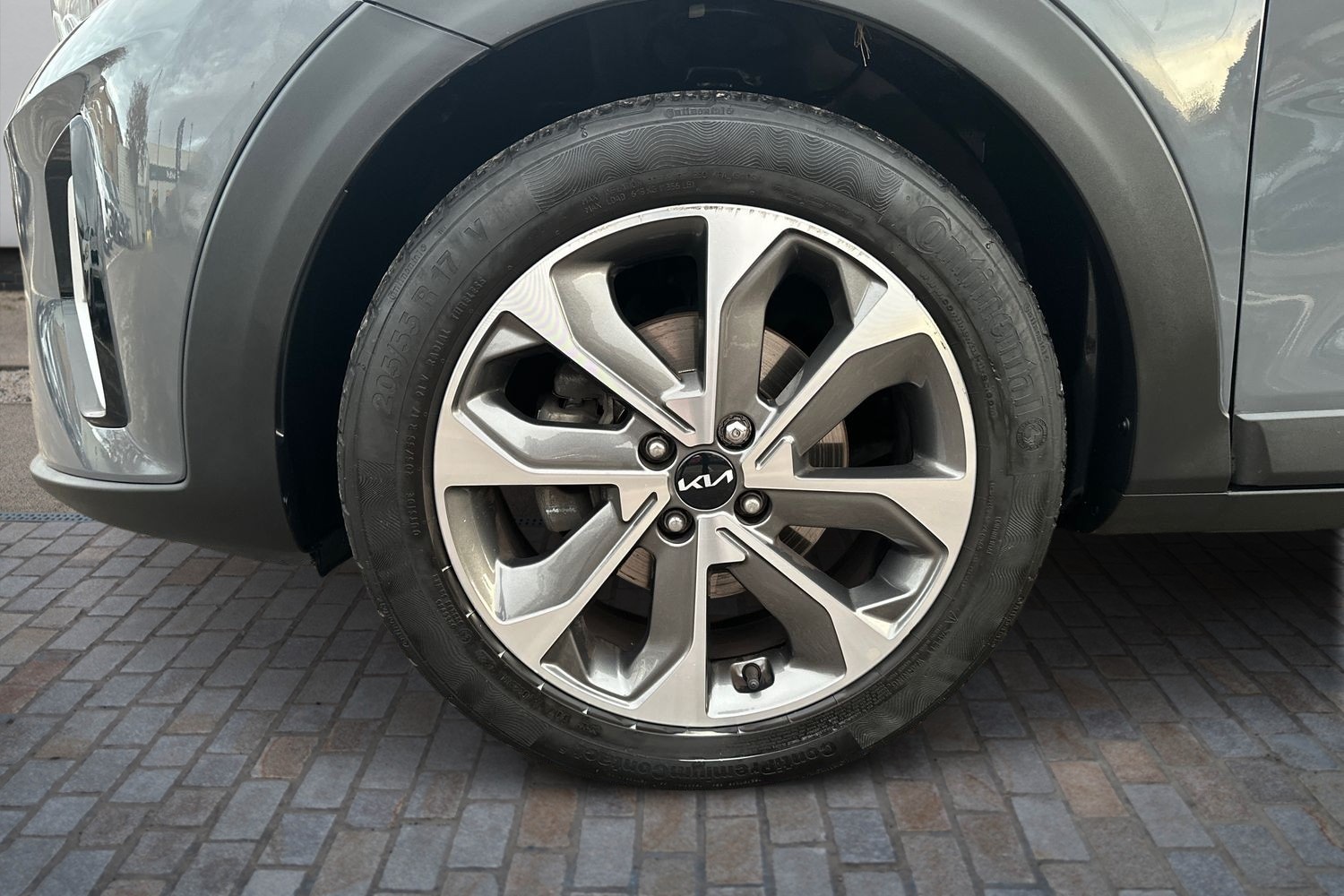 Used Kia Stonic 2023 for sale - 76869496: Photo 9