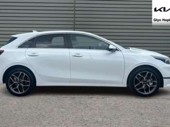Used Kia Ceed 2025 for sale - 75469868: Photo