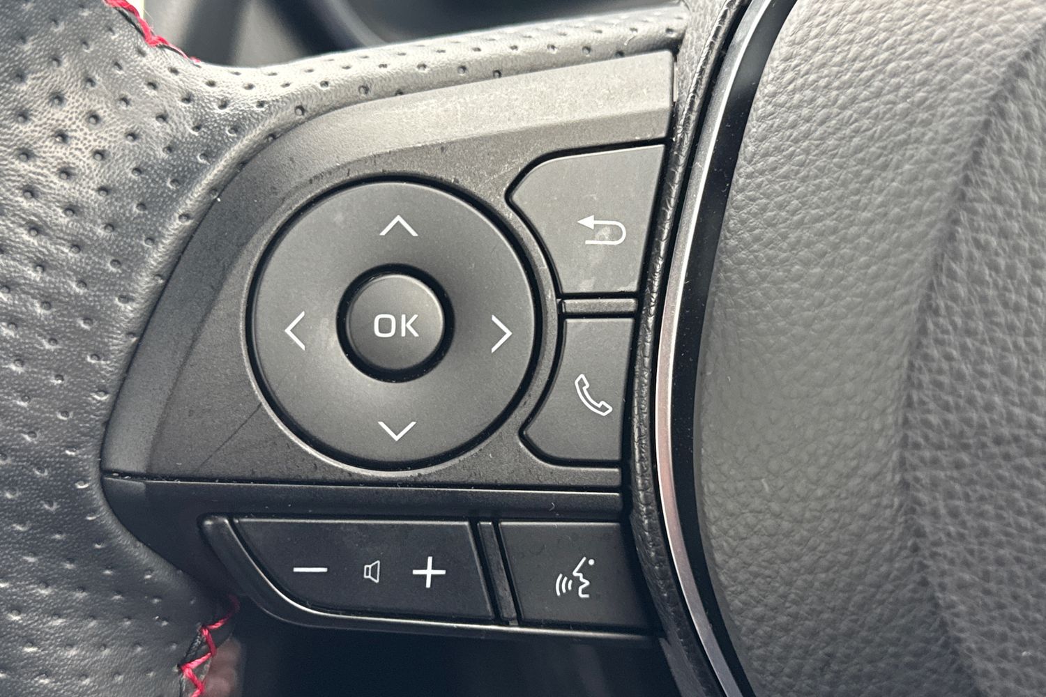 Used Toyota Corolla 2023 for sale - 76390002: Photo 21