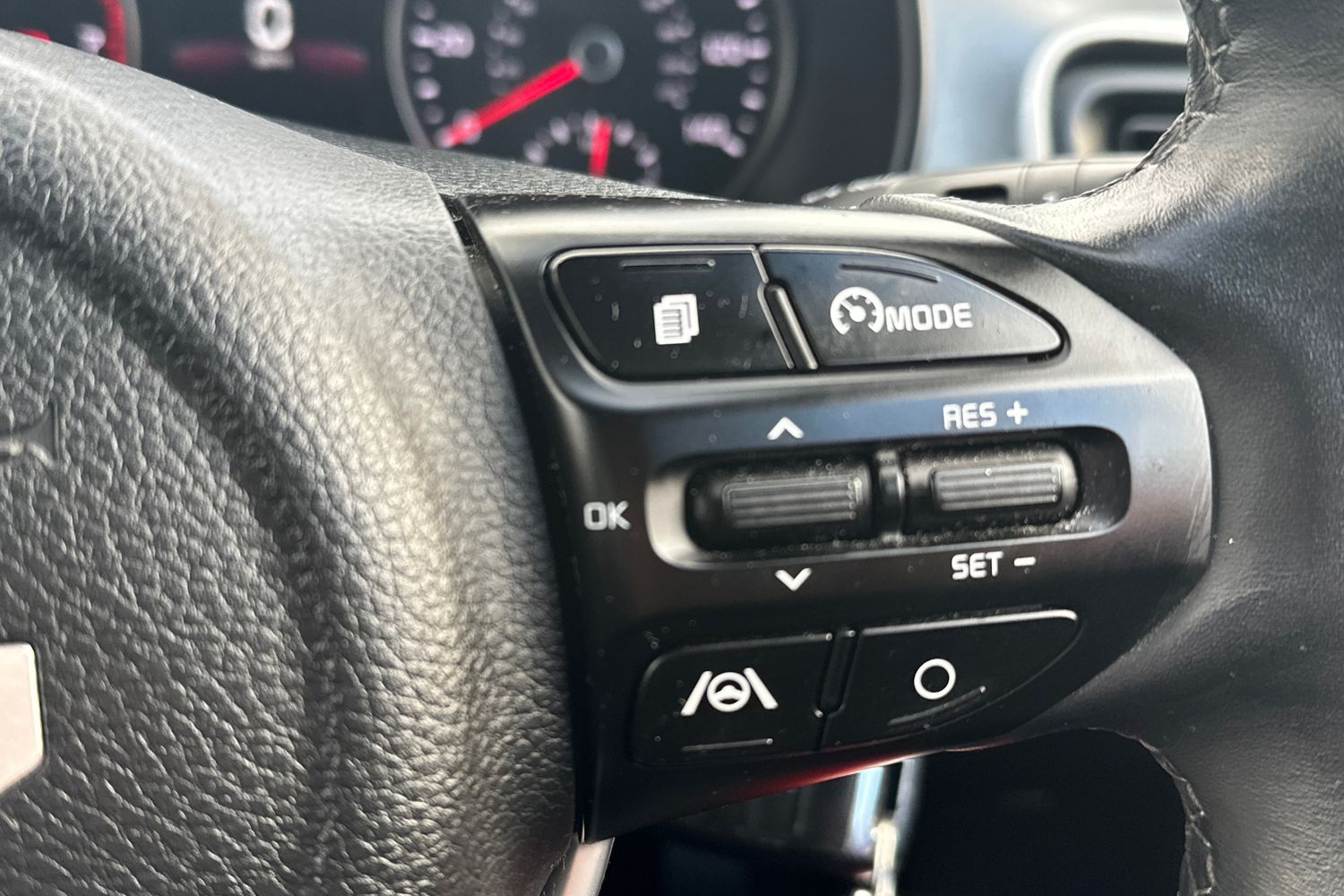 Used Kia Stonic 2023 for sale - 76817698: Photo 22