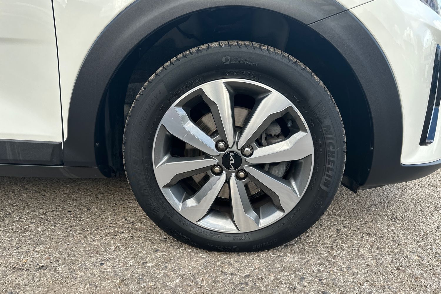 Used Kia Stonic 2023 for sale - 76817698: Photo 25