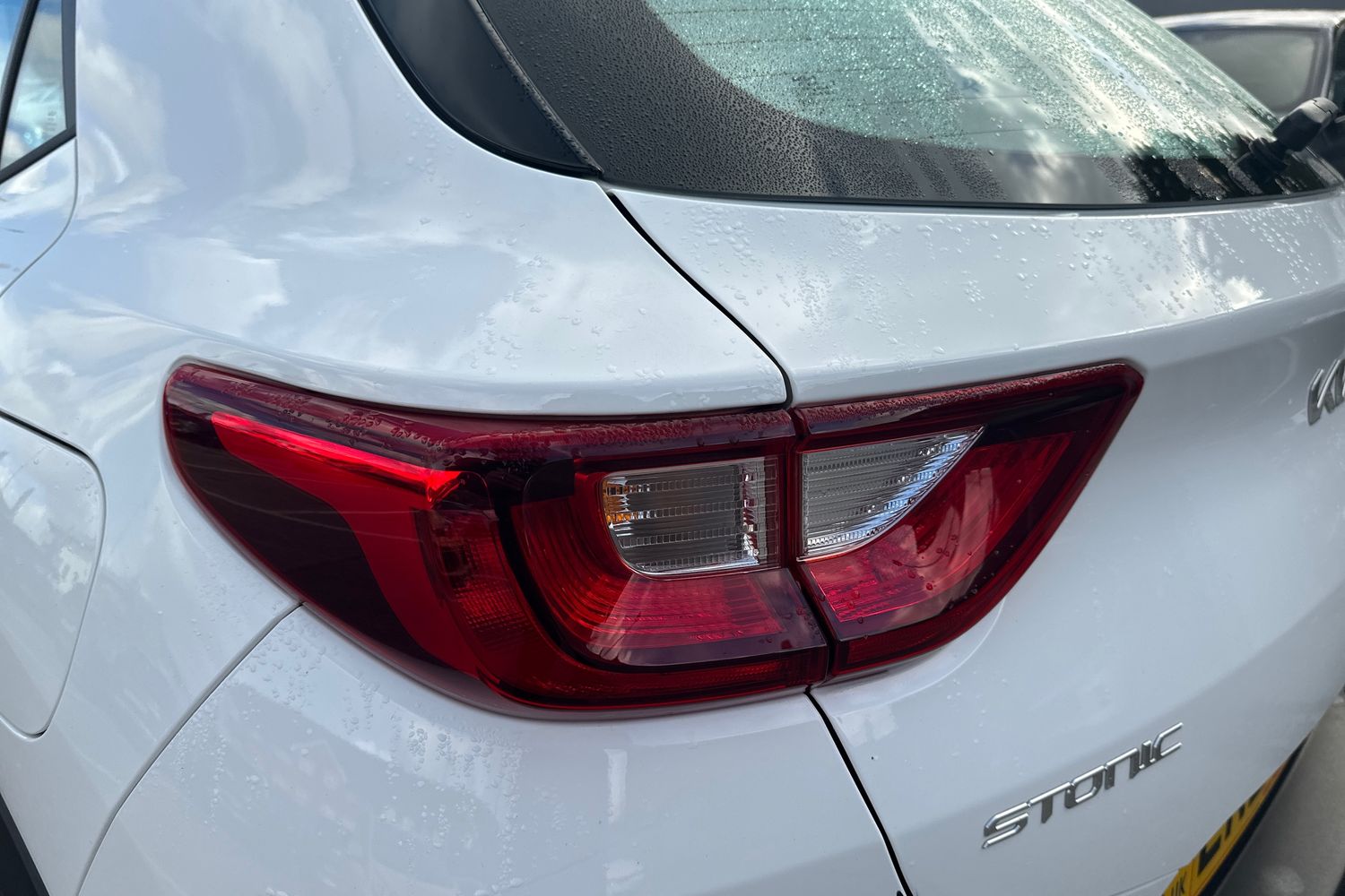 Used Kia Stonic 2023 for sale - 76817698: Photo 28