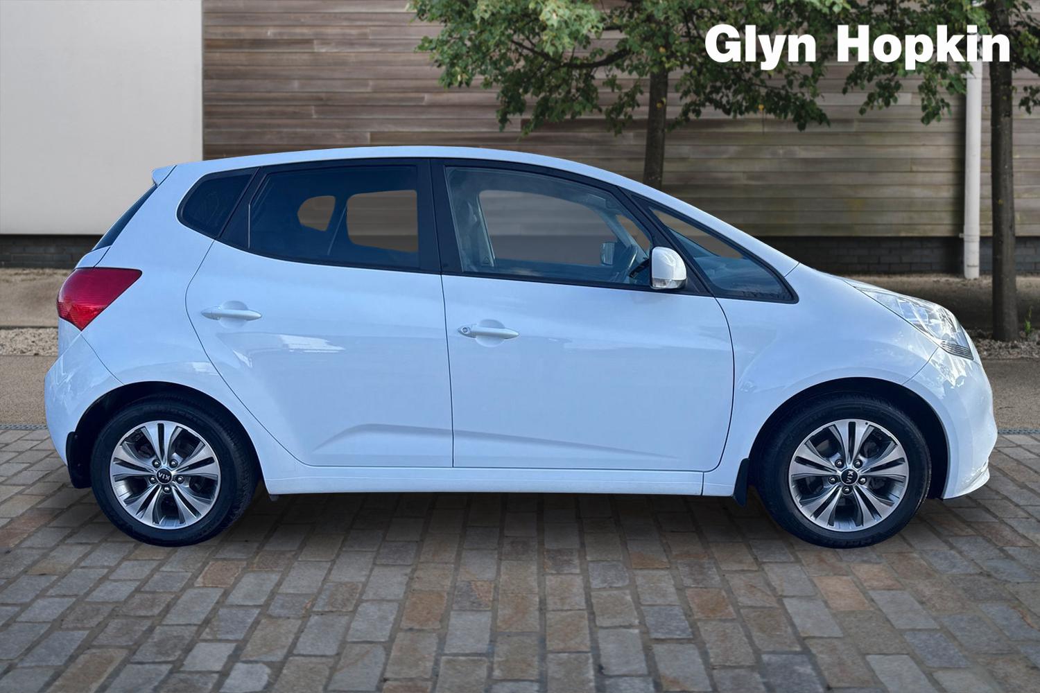 Used Kia Venga 2018 for sale - 76487136: Photo 2