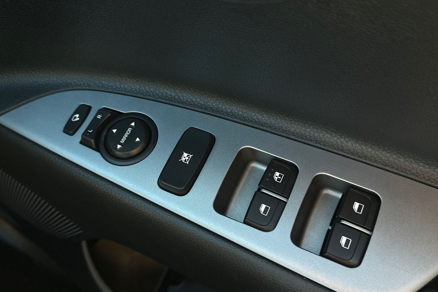 Used Kia Stonic 2025 for sale - 76145938: Photo 16