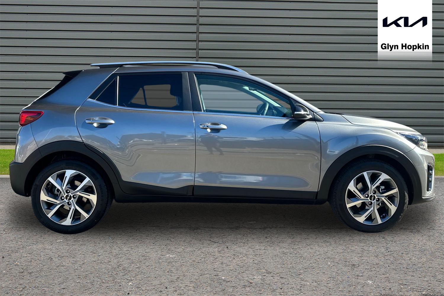 Used Kia Stonic 2025 for sale - 76145938: Photo 2