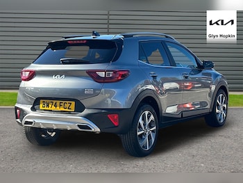 Used Kia Stonic 2025 for sale - 76145938: Photo 3