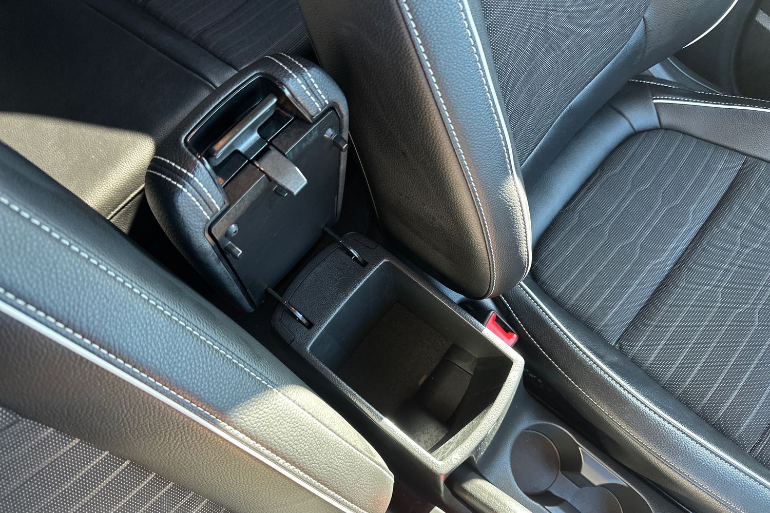 Used Kia Stonic 2025 for sale - 76145938: Photo 44