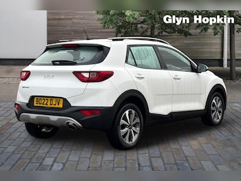 Used Kia Stonic 2022 for sale - 76575220: Photo