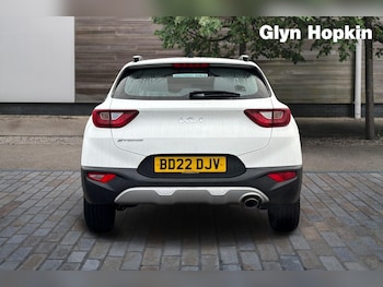 Used Kia Stonic 2022 for sale - 76575220: Photo