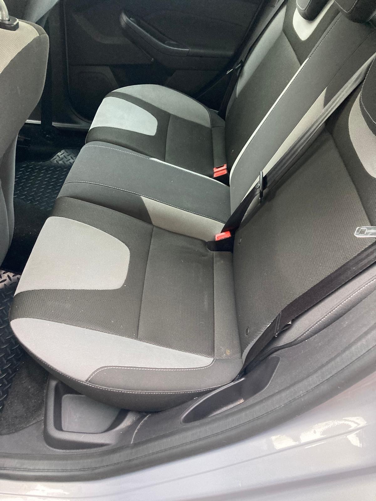 Used Ford Focus 2011 for sale - 77694553: Photo 9