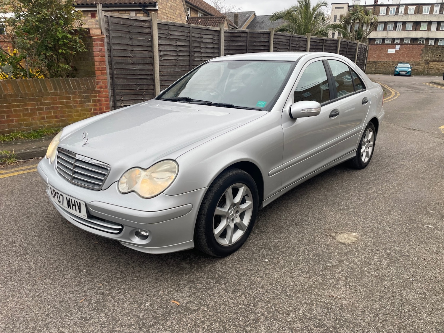Used Mercedes-Benz C Class 2007 for sale - 77951454: Photo 2
